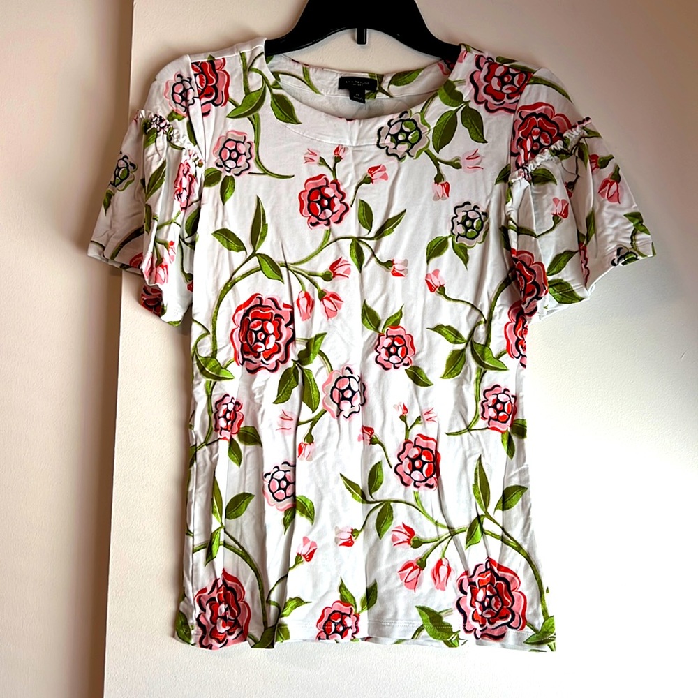 Cute blouse!